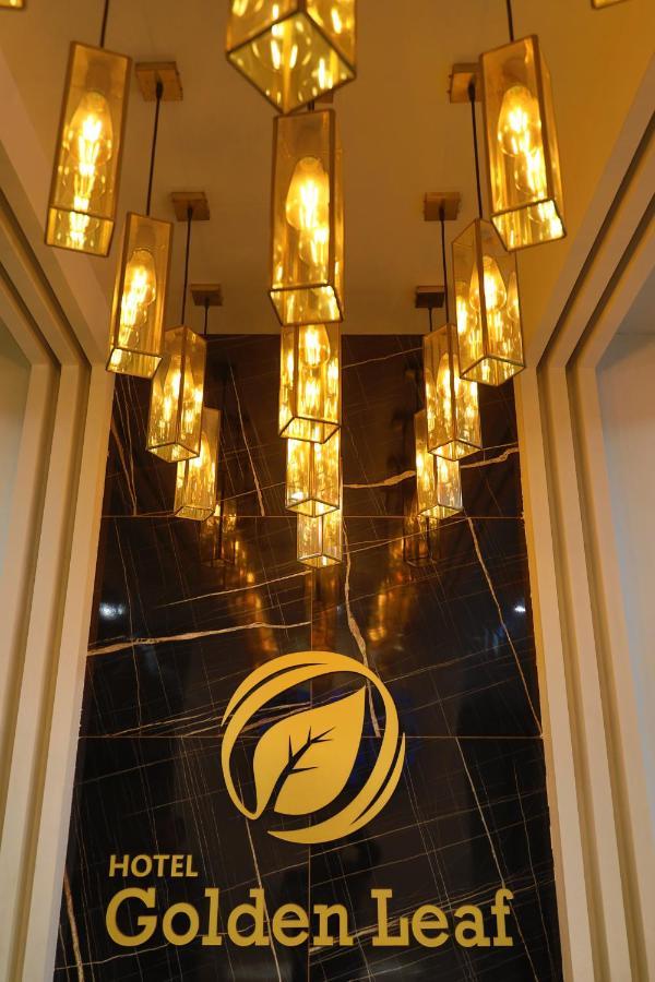 Hotel Golden Leaf Mohali Exteriör bild